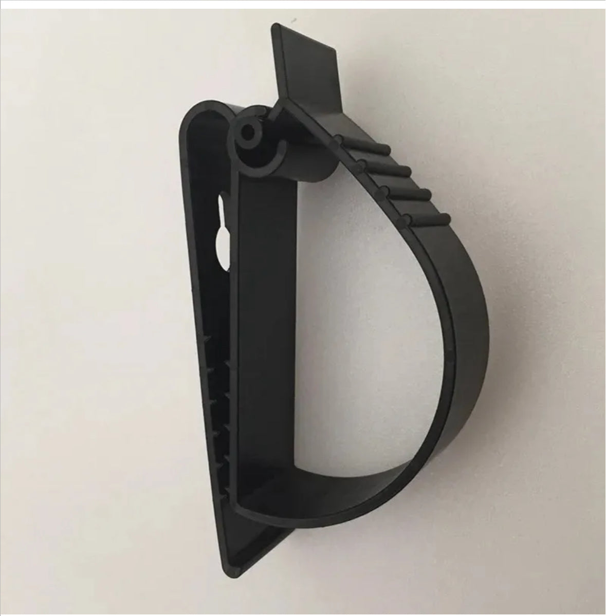 Headgear Clips – Built to Carry What Won’t Fit**