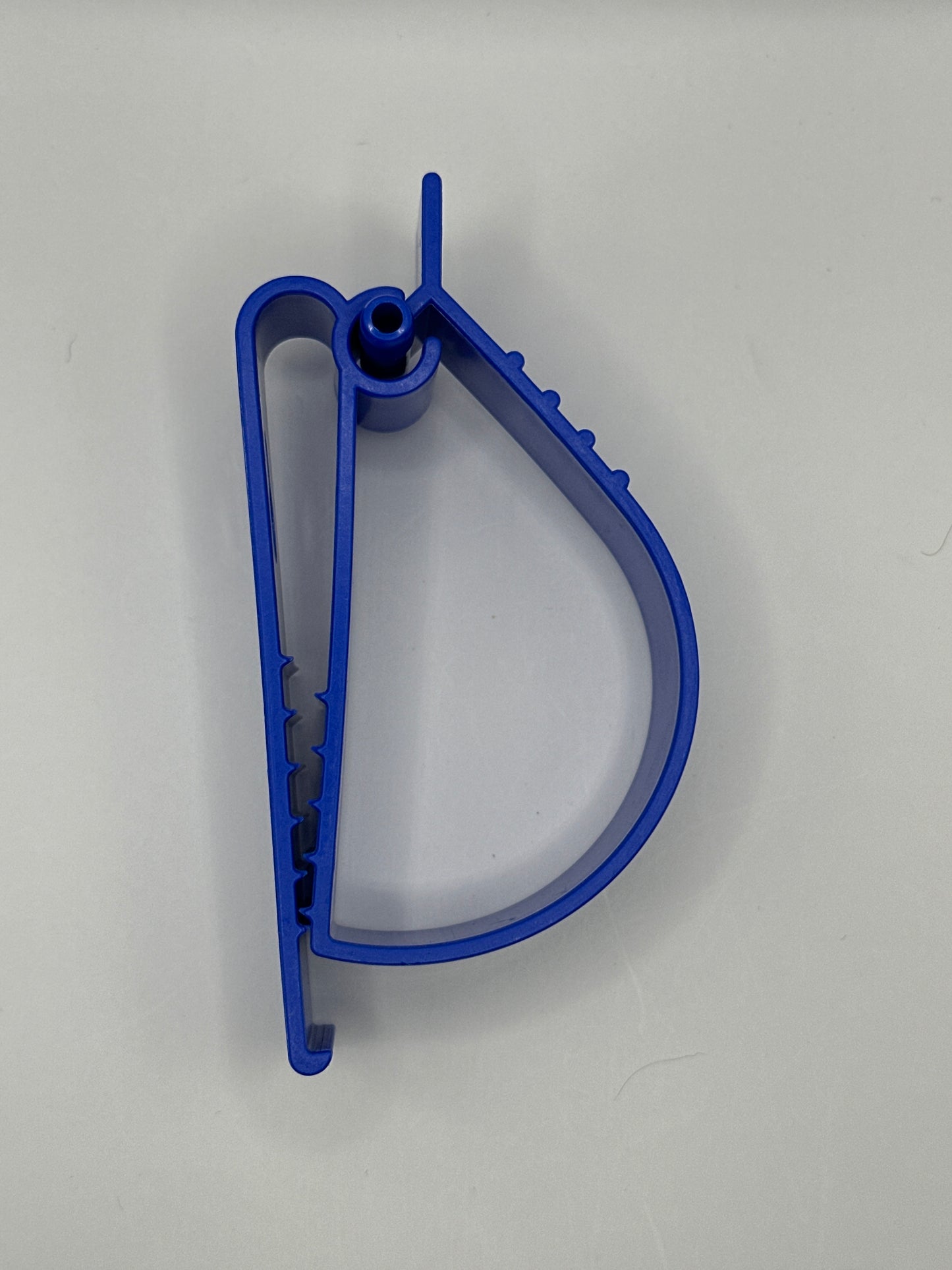 Headgear Clips – Built to Carry What Won’t Fit**